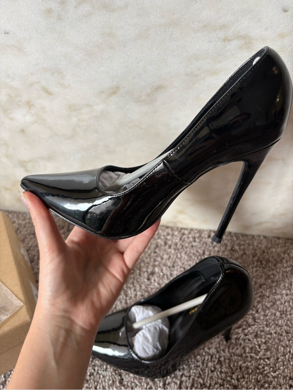 Patent Black Pointed Stiletto Pumps - Elisabet Tang - Picture 5 of 7